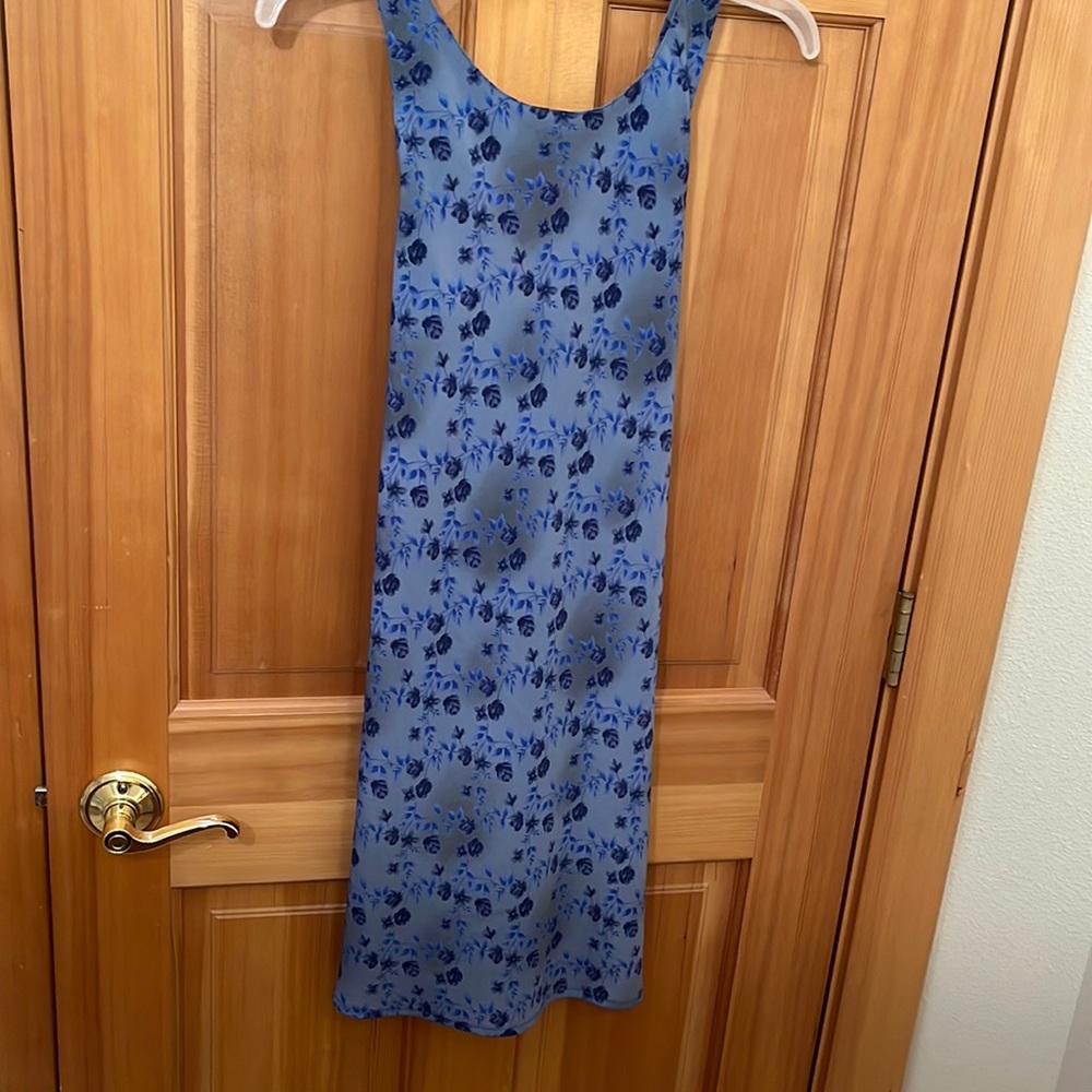 Cute summer dress.